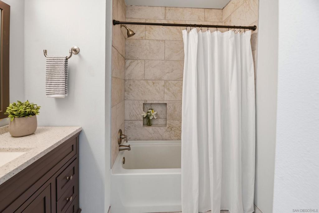 13011 Avenida Grande - photo 12