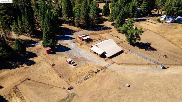 10488 Converse RD, Coulterville CA: https://media.crmls.org/mediaz/887256a1-c94d-4d9e-a569-bbd6903fbafd.jpg