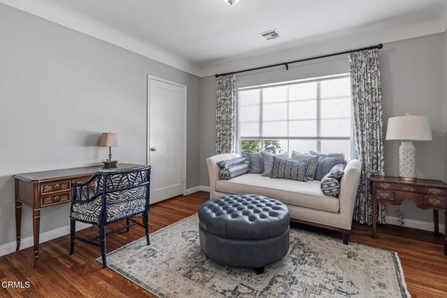 110 Glen Summer Road, Pasadena CA: https://media.crmls.org/mediaz/887359ad-c941-4d84-ab66-d38533fd8866.jpg