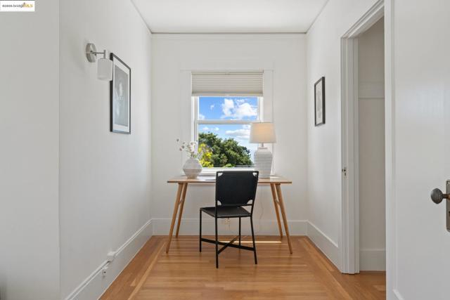 355 Arlington Ave., Berkeley CA: https://media.crmls.org/mediaz/8873750f-c093-4263-81ac-ba2dacaeba88.jpg
