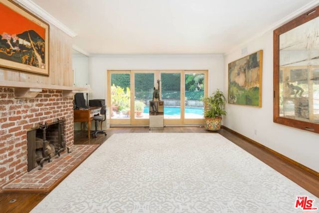 3480 MANDEVILLE CANYON Road, Los Angeles CA: https://media.crmls.org/mediaz/887421ad-c3a5-4301-8292-32cdb886fa2d.jpg