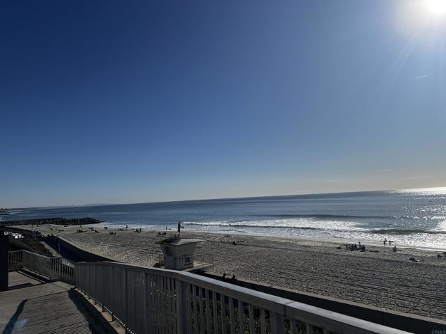 Detail Gallery Image 10 of 40 For 159 Redwood Ave. #B,  Carlsbad,  CA 92008 - 2 Beds | 1/1 Baths