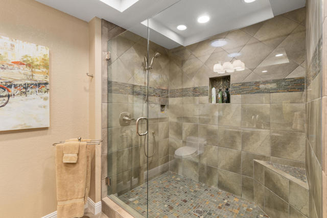 40 Joya Drive, Palm Desert CA: https://media.crmls.org/mediaz/887522fa-c9e0-4528-9be2-ca87482bcd54.jpg