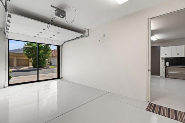 79200 Jack Rabbit Trail, La Quinta CA: https://media.crmls.org/mediaz/88754f0a-4e3c-497d-9d0b-78bfa010e7df.jpg