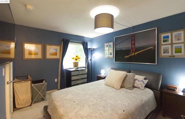 2915 N Texas St, Fairfield CA: https://media.crmls.org/mediaz/8877c56c-e766-4d2d-a0fe-c020f53ffa86.jpg