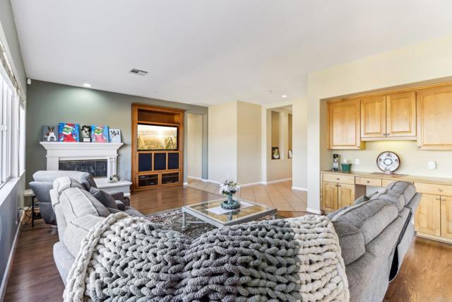 Image 10 of 74 For 2715 Glenview Way