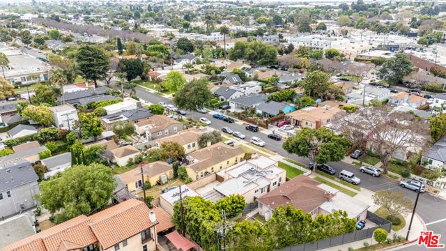 2524 Federal Avenue, Los Angeles, California 90064, 3 Bedrooms Bedrooms, ,2 BathroomsBathrooms,Single Family Residence,For Sale,Federal,24394179