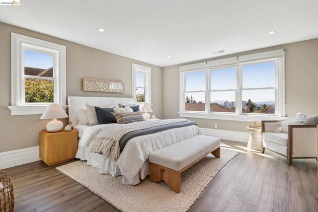 Image 26 of 59 For 231 Bonita Ave