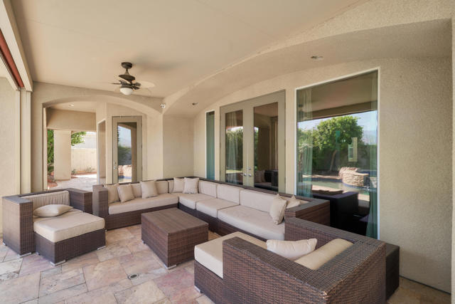 9 Cartier Court, Rancho Mirage CA: https://media.crmls.org/mediaz/887af8a0-b333-4337-98ca-15f839f0f279.jpg