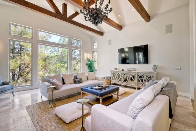11558 Creek Road, Poway CA: https://media.crmls.org/mediaz/887b5aee-8a94-4be2-9d04-59bd26a482f7.jpg