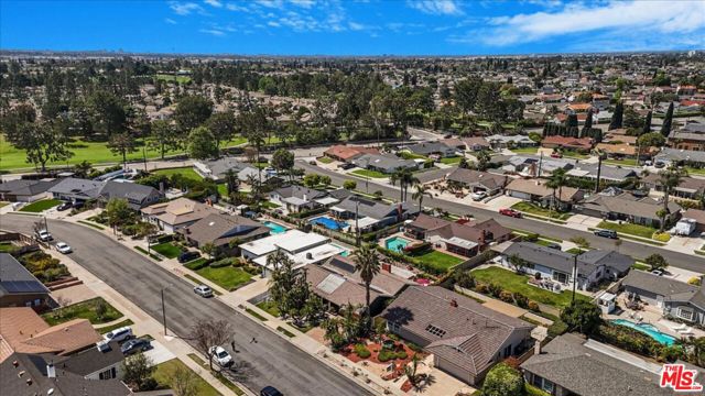 1237 Brian Street, Placentia CA: https://media.crmls.org/mediaz/887c0fb8-a6d4-4534-bf4f-8dc78c269053.jpg