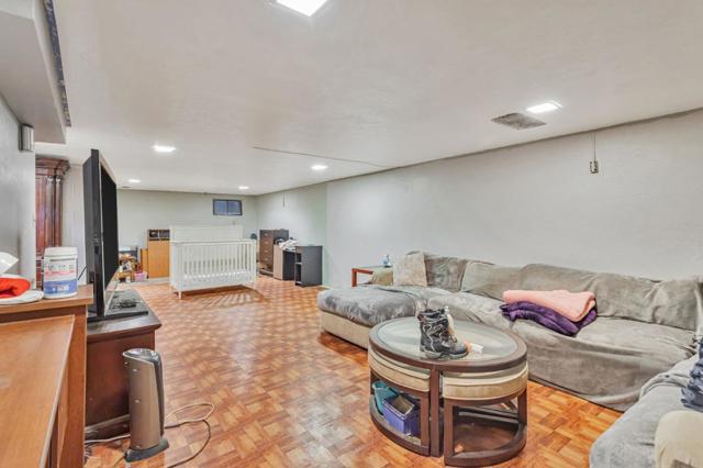 14205 Sycamore Avenue, San Martin CA: https://media.crmls.org/mediaz/887c17f1-4b6a-4e8c-9589-4e6f11a87c97.jpg