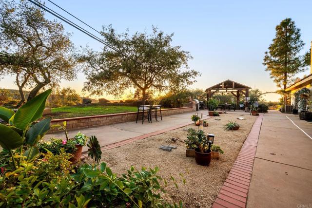 Detail Gallery Image 25 of 38 For 19161 Paradise Mountain Rd, Valley Center,  CA 92082 - 3 Beds | 2 Baths