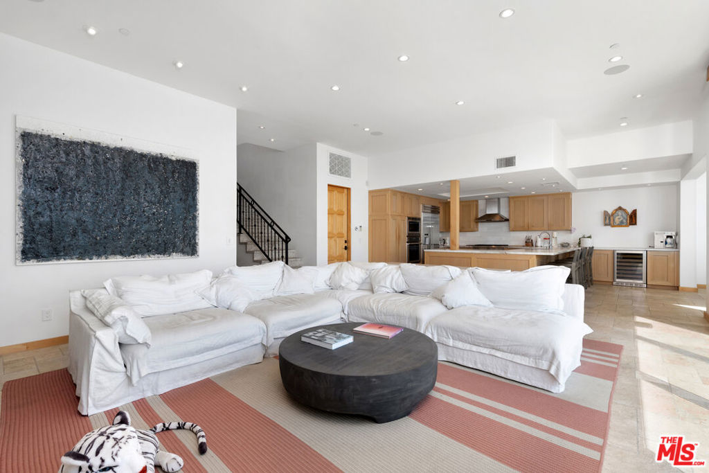 MLS #25612619 image #19