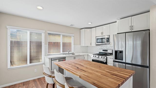 Detail Gallery Image 7 of 24 For 10053 Kibler Dr, –,  CA 92126 - 3 Beds | 2 Baths