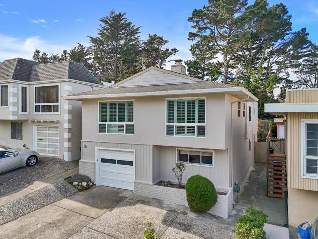 16 Christopher Court, Daly City CA: https://media.crmls.org/mediaz/887f3e30-adfb-48bc-8322-e672225f1e63.jpg