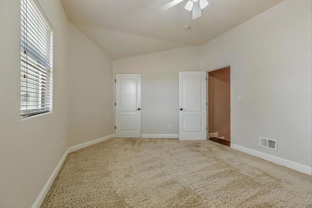 50 Schmidt Court, Hollister CA: https://media.crmls.org/mediaz/8880bae9-2fe8-4ba2-b023-f7a71ab85ec1.jpg