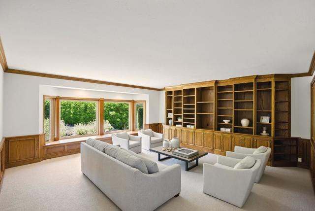 11633 Dawson Drive, Los Altos Hills CA: https://media.crmls.org/mediaz/888123bf-9f82-4ff3-bcee-02510a7e5b75.jpg