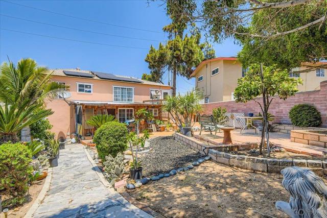 3145 Chollas Road, San Diego CA: https://media.crmls.org/mediaz/8881d241-5b0f-419a-8e5f-7f783ab7e475.jpg