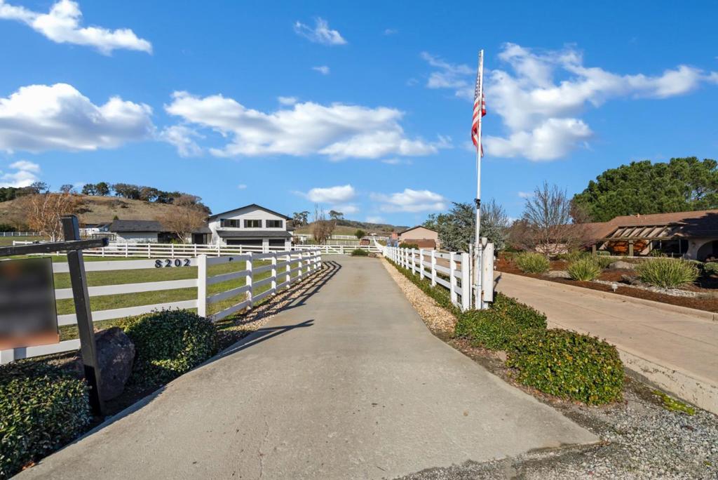 8202 Honeybee Court