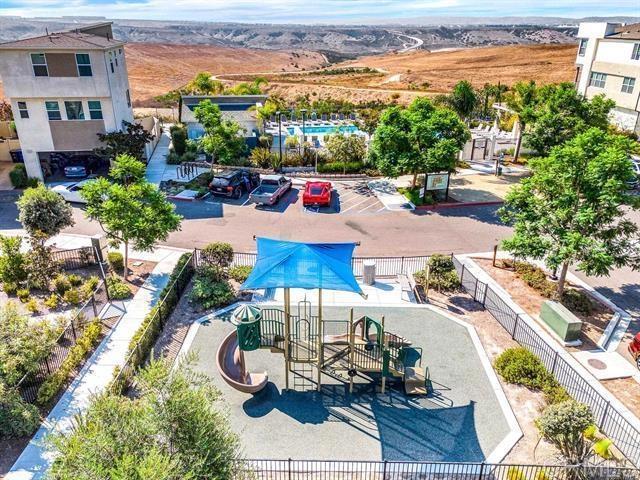Detail Gallery Image 53 of 55 For 1840 Mint #6,  Chula Vista,  CA 91915 - 4 Beds | 3 Baths