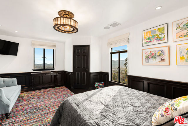 330 Kempton Road, Glendale CA: https://media.crmls.org/mediaz/8882b74c-a93b-4e73-a021-efc4eb35912e.jpg