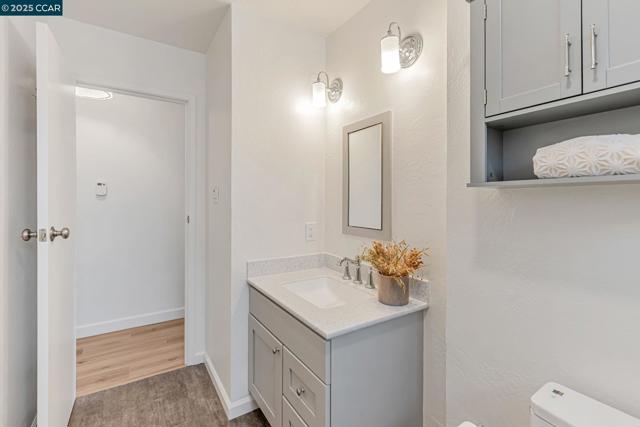 43 Shipley Ave, Daly City CA: https://media.crmls.org/mediaz/888314fa-9f69-4907-9718-17c7009dc09b.jpg