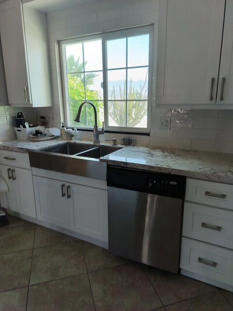 31340 Desert Palm Drive, Thousand Palms CA: https://media.crmls.org/mediaz/88836f96-34a9-44d8-87f0-4240549d938c.jpg