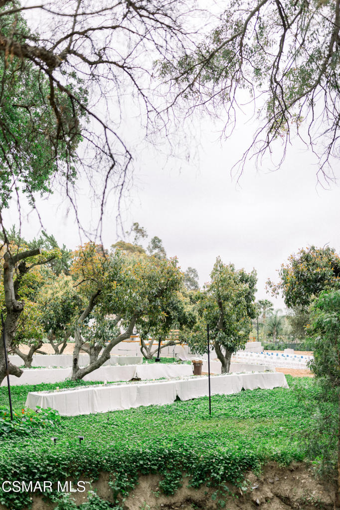 https://media.crmls.org/mediaz/8884218f-1bd5-4884-af93-5bfab25ab0da.jpg?preset=X-Large