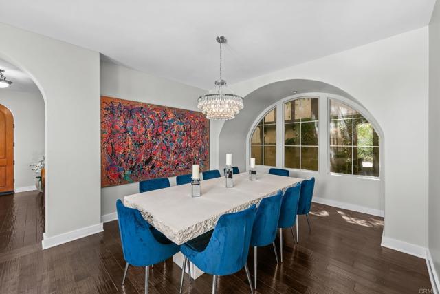 Detail Gallery Image 12 of 32 For 14586 Luna Media, San Diego,  CA 92127 - 4 Beds | 5 Baths