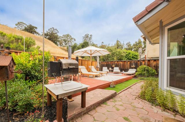 21028 Country Park Road, Salinas CA: https://media.crmls.org/mediaz/88862bea-f0dd-4aa5-aebc-1cda7e79622b.jpg