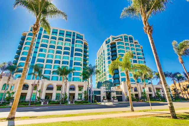 2500 6th Ave, San Diego CA: https://media.crmls.org/mediaz/88865bc1-d1ff-4d27-91f0-9753056b107b.jpg