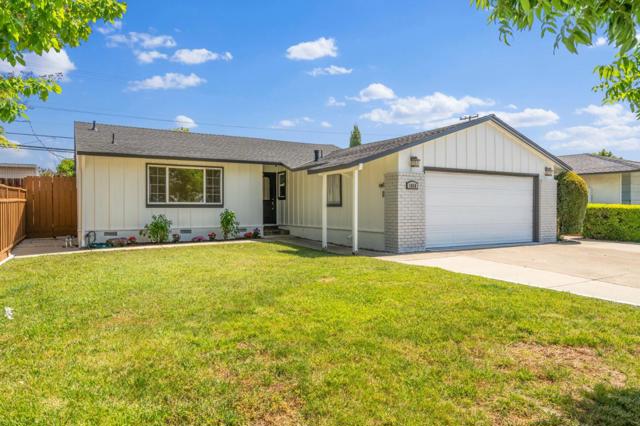 Image 3 of 46 For 1816 Rosswood Drive