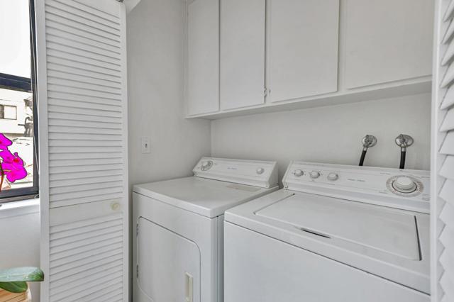 43 Appian Way, South San Francisco CA: https://media.crmls.org/mediaz/88873242-4695-456f-a6a5-f4a212ddb530.jpg