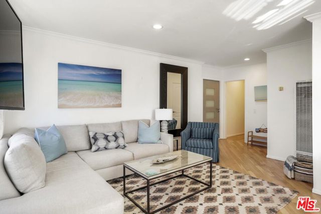 2101 Ocean Avenue, Santa Monica CA: https://media.crmls.org/mediaz/8887a7f7-a07c-44c1-9e73-294e47fc4789.jpg