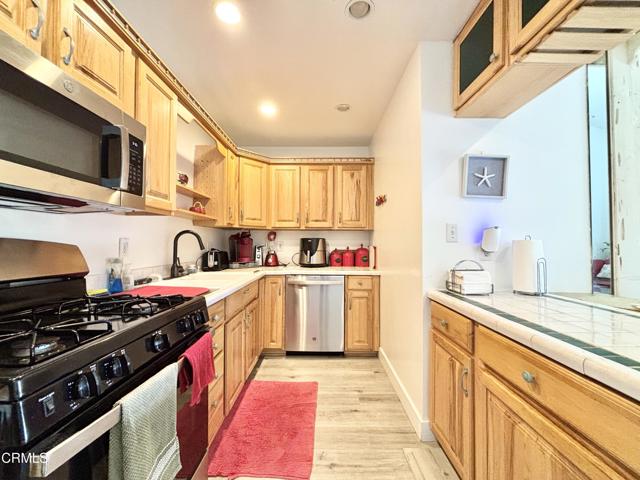 Detail Gallery Image 10 of 28 For 550 Eddtide Cir, Port Hueneme,  CA 93041 - 2 Beds | 2 Baths