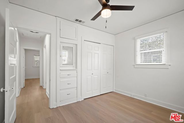 1563 E Elizabeth Street, Pasadena CA: https://media.crmls.org/mediaz/888a8951-81db-4784-af09-82e7ff8b9537.jpg