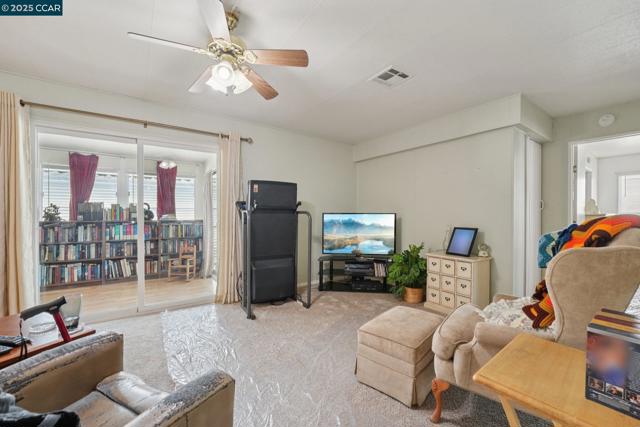 327 La Vina, Pacheco CA: https://media.crmls.org/mediaz/888bcb87-f1b7-44ce-a82d-6886b01514b1.jpg