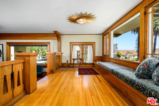5301 Brynhurst Avenue, Los Angeles CA: https://media.crmls.org/mediaz/888c7d0e-26a9-4399-b792-d2f0cf70029d.jpg