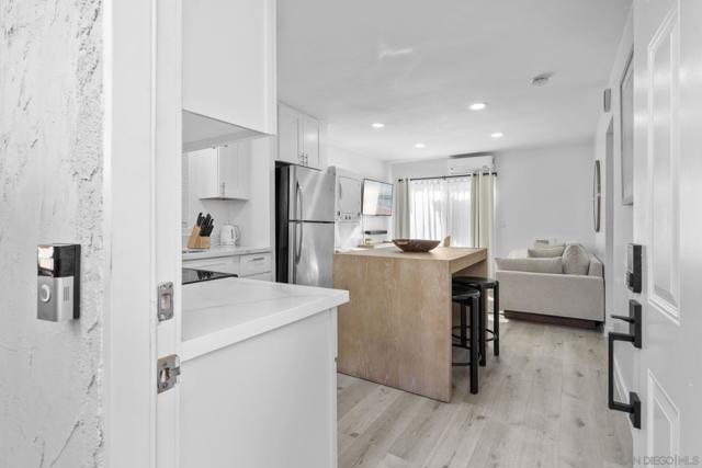 3808 14 46Th St, San Diego CA: https://media.crmls.org/mediaz/888cdd7a-074d-46b5-b372-2e2ff0e793e2.jpg