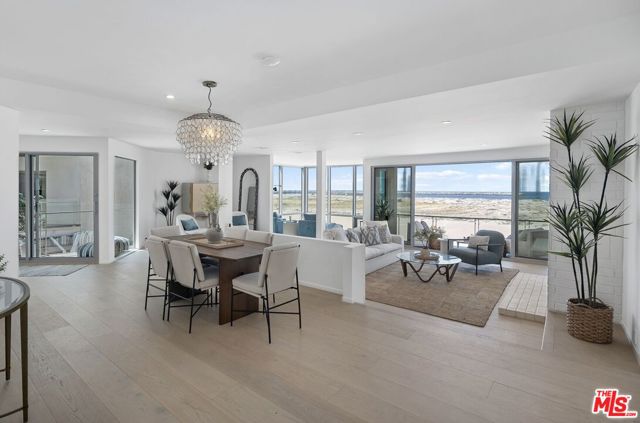 5205 Ocean Front Walk, Marina del Rey CA: https://media.crmls.org/mediaz/888ce1c4-8c56-4de1-b14c-177773339946.jpg