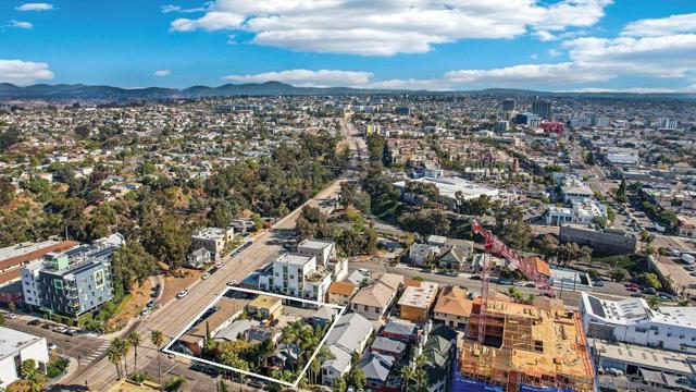 3973 8th Avenue, San Diego CA: https://media.crmls.org/mediaz/888e3983-8d8a-4b27-a8db-e6d3b859b5b2.jpg