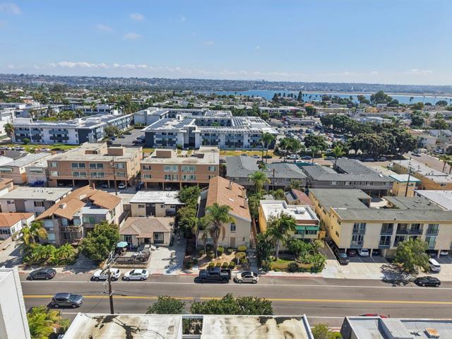 3843 Riviera Drive, San Diego CA: https://media.crmls.org/mediaz/888eb598-6cdd-4962-8f17-810257bca73c.jpg