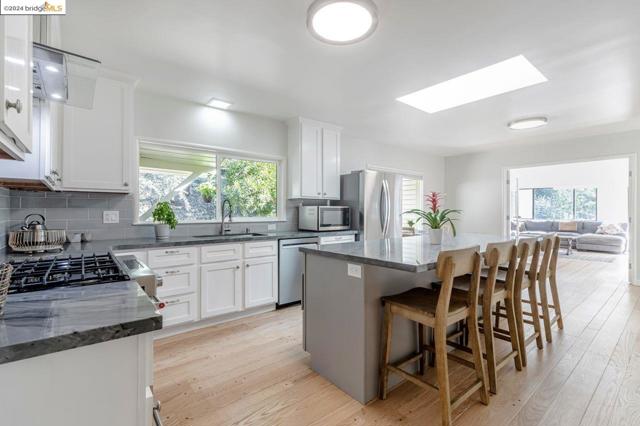 Image 18 of 60 For 4451 Saint Andrews Rd