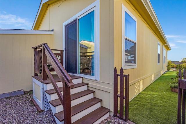 2395 Delaware Avenue, Santa Cruz CA: https://media.crmls.org/mediaz/888f8412-1f33-4f74-bfaf-583beebaa78a.jpg