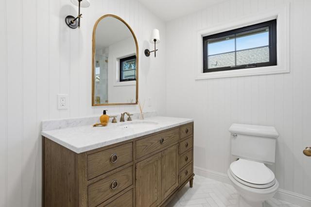 203 Santa Clara Avenue, Redwood City CA: https://media.crmls.org/mediaz/8890e16b-587b-4452-8f4e-98bc304e8d34.jpg