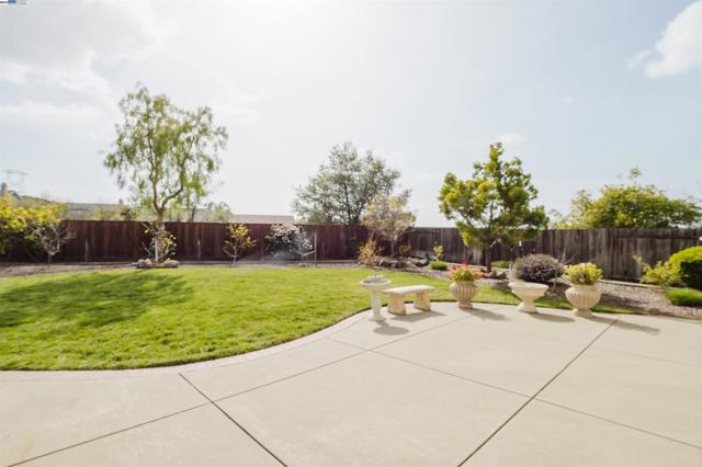Image 37 of 38 For 25657 Crestfield Dr