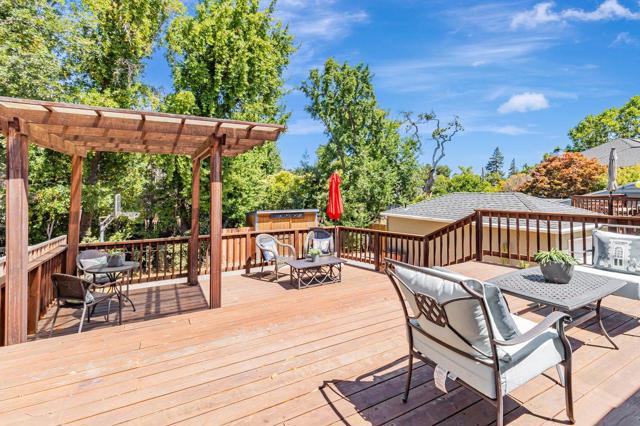 2534 Howard Avenue, San Carlos CA: https://media.crmls.org/mediaz/8894d420-53ba-4e7d-9fbd-142ea0c6cd6c.jpg
