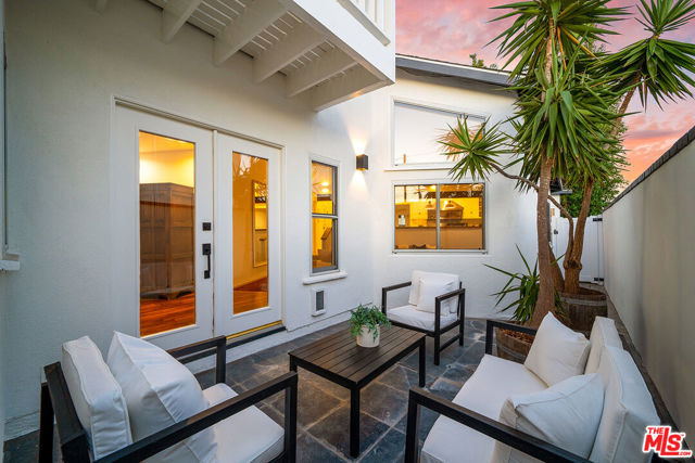 7145 Trask Avenue, Playa del Rey CA: https://media.crmls.org/mediaz/88956da5-6726-49f9-8b92-d467458dca37.jpg