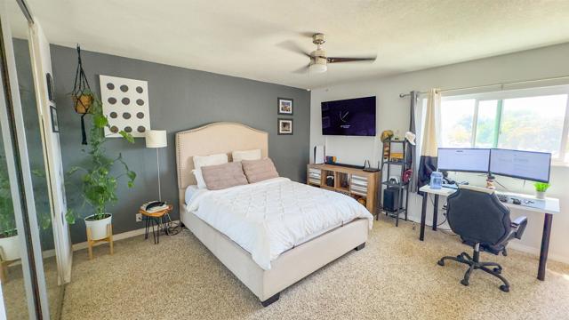 Detail Gallery Image 8 of 16 For 1219 Armstrong Cir, Escondido,  CA 92027 - 4 Beds | 2/1 Baths